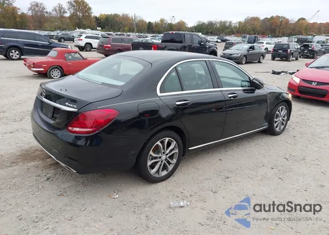 2017 Mercedes-Benz C 300 4Matic из США, поврежденный, VIN 55SWF4KBXHU186883